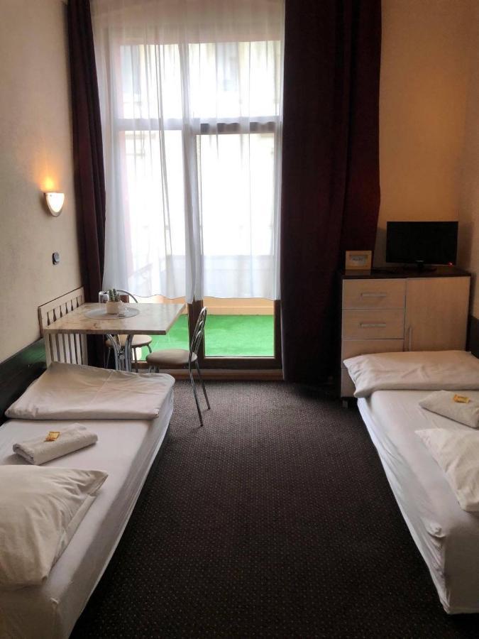 Hotel Gryf 格雷菲采 外观 照片